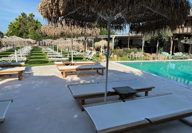 Tuz Beach Bar